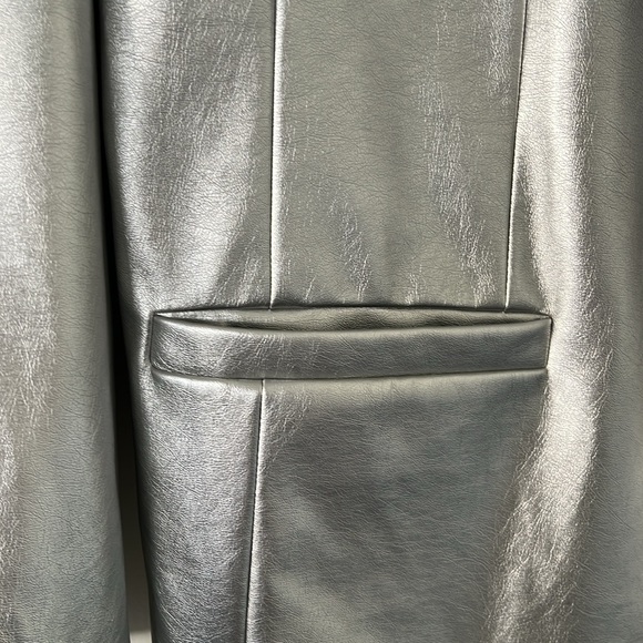 Silver metallic oversize blazer A New Day Size L NWT business casual holiday. - Picture 5 of 10